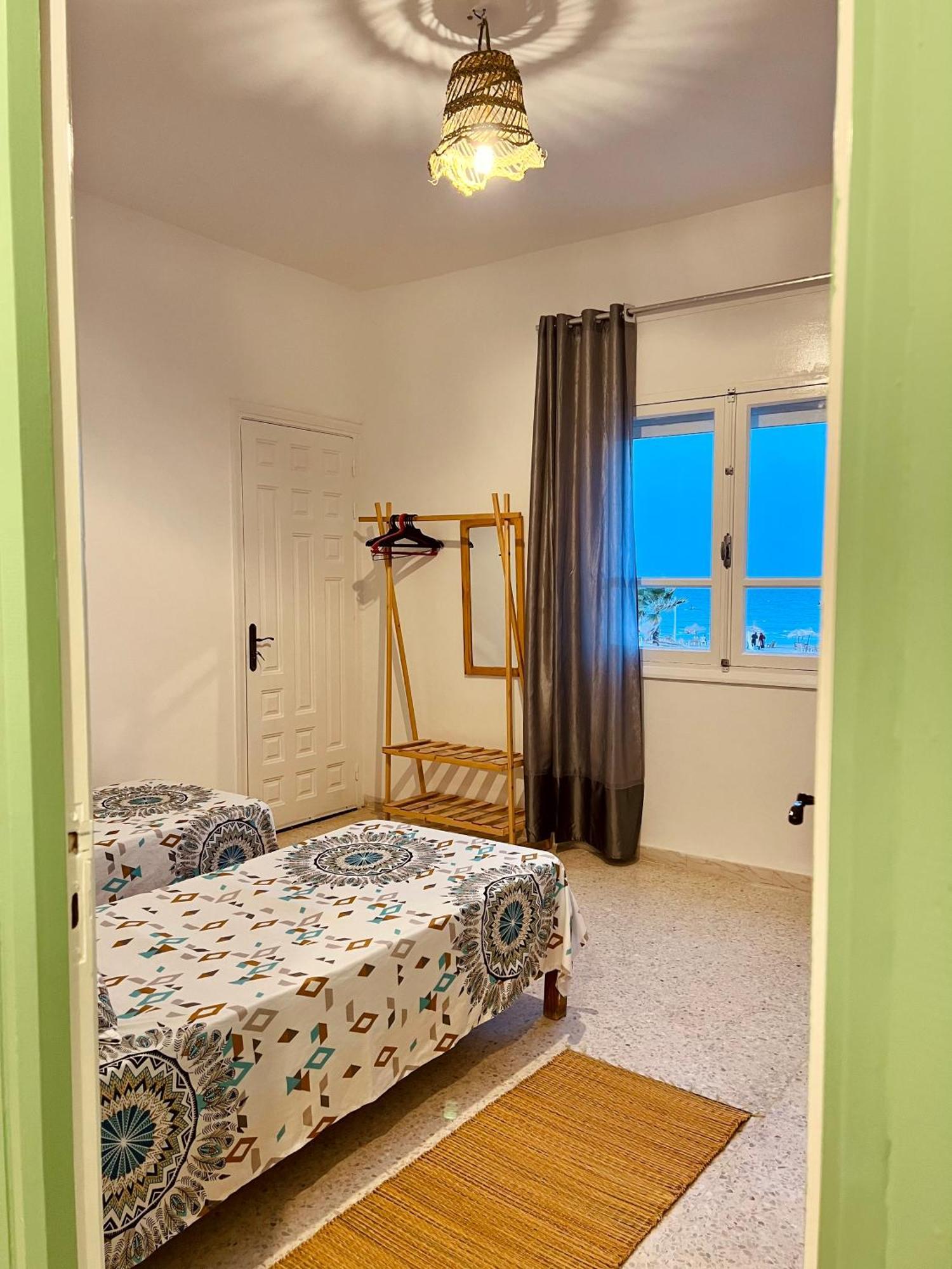Appartement Vue De Mer Pied Dans L'Eau Gabes Экстерьер фото